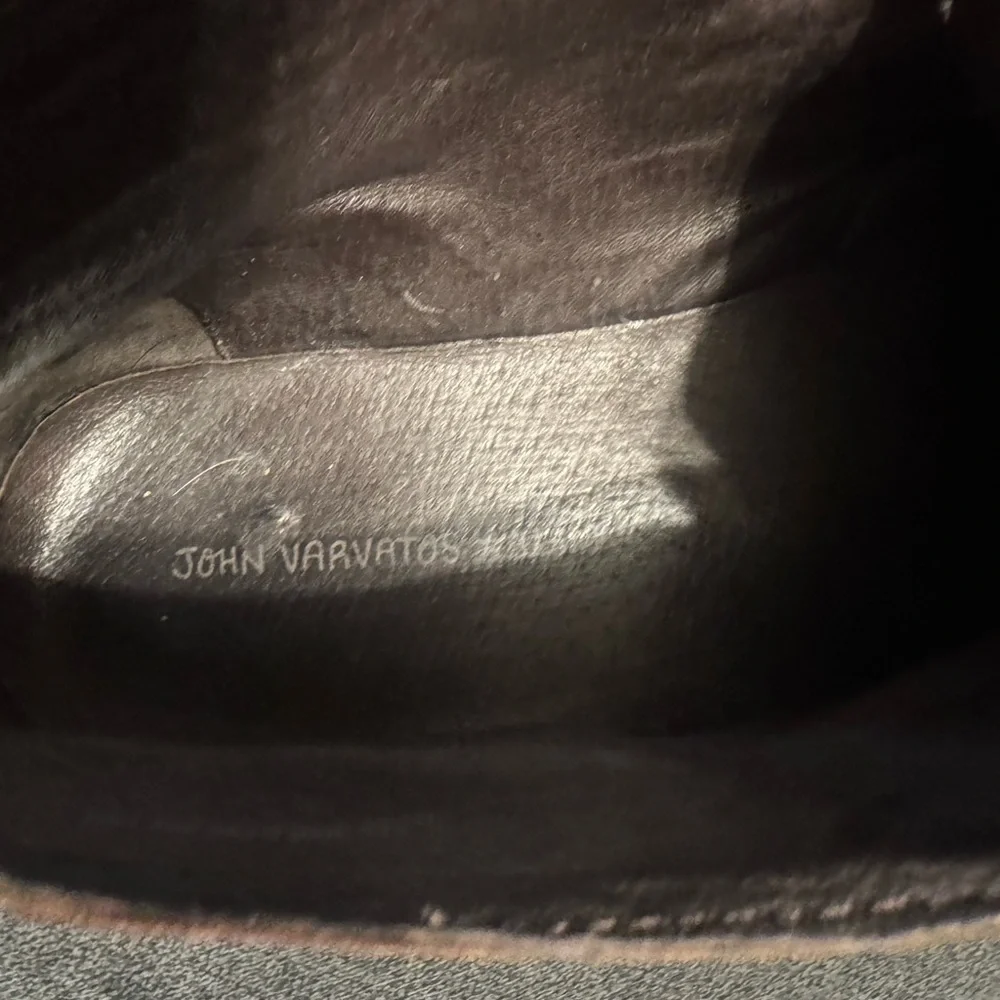 John Varvatos Brown Leather Chukka Boots‎